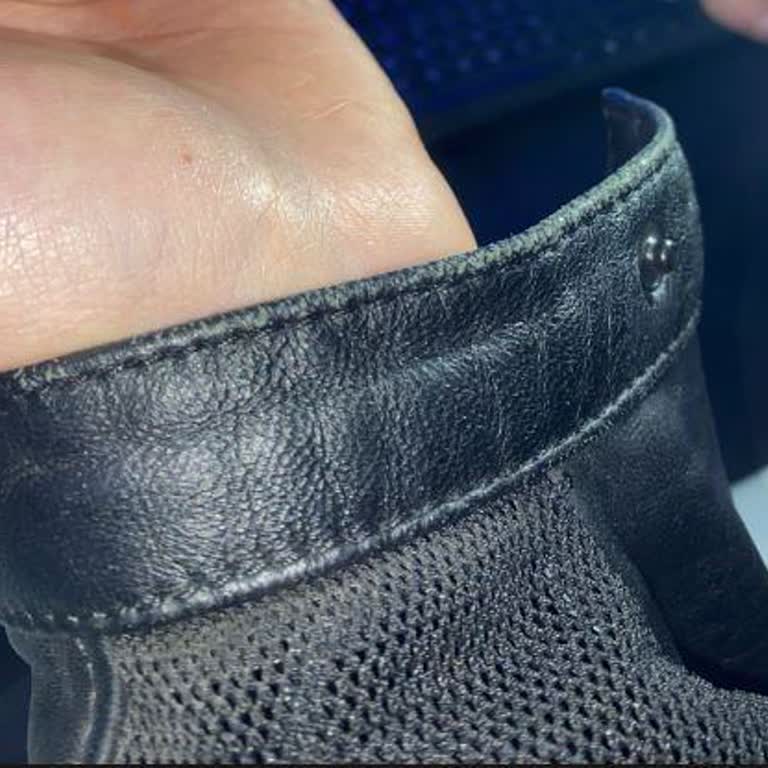 Özen Motor Kısa Sürede Yıpranan Deri Ceket ve Yetersiz Müşteri Hizmeti