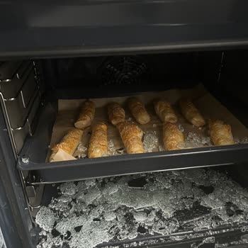 Fırının Camı Patladı, Temizlik Ve Destek Sorunu Yaşıyorum