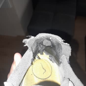 Adidas Ayakkabıda Hızlı Aşınma Ve Garanti Sorunu