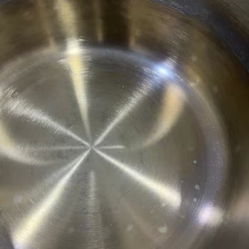 Korkmaz Çelik Tencerede Lekelenme Ve Çözüm Sunulmaması