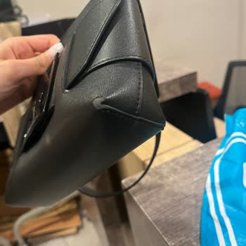 Armani Exchange Çantamın Kısa Sürede Soyulması Ve Değişim Talebimin Reddi