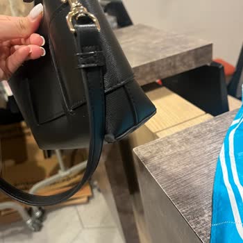 Armani Exchange Çantamın Kısa Sürede Soyulması Ve Değişim Talebimin Reddi