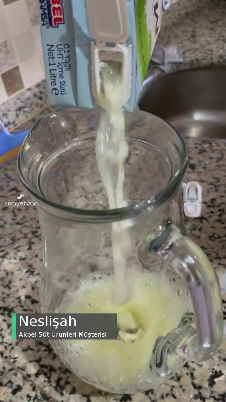 Akbel Damsa Süt Bozuk videonun kapak resmi