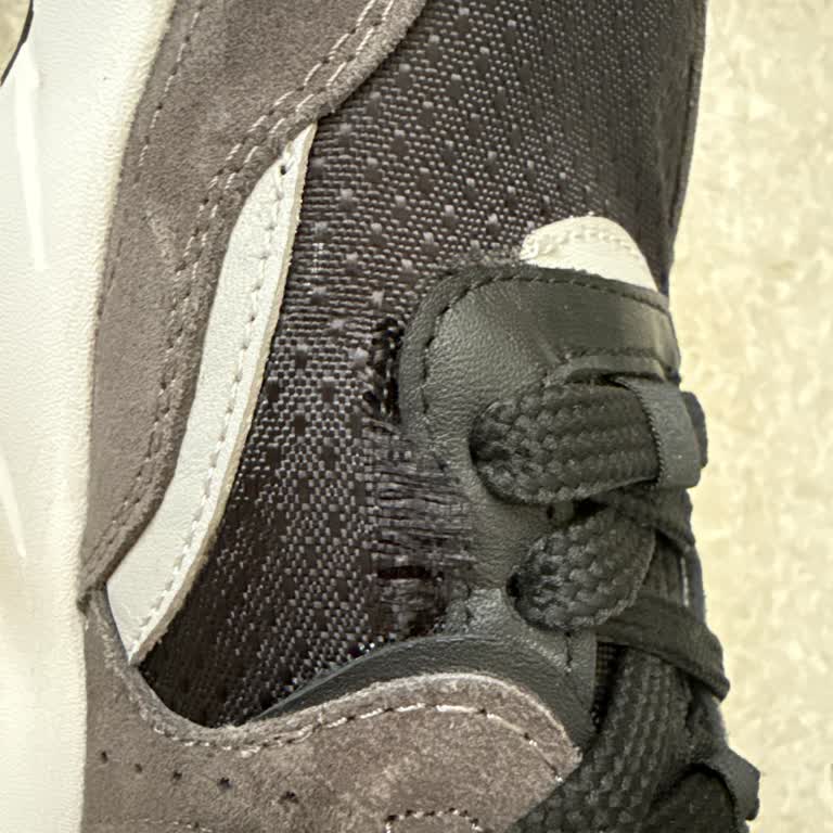 İkinci Kullanımda Deforme Olan Ayakkabı Hayal Kırıklığı Yarattı