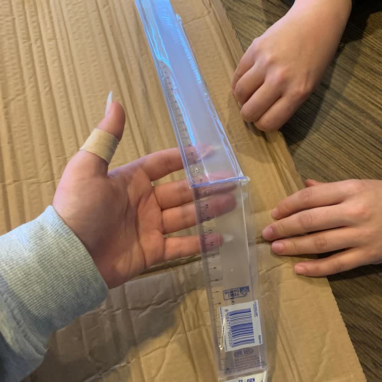 Kırık Teslim Edilen Cetvel İçin İade Sürecinde Mağduriyet Yaşadım