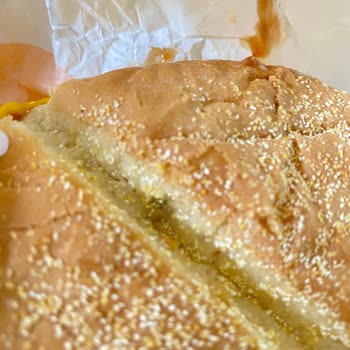 Burger King'den Bayat Ve Küflü Ekmekle Gelen Sipariş Hayal Kırıklığı Yarattı