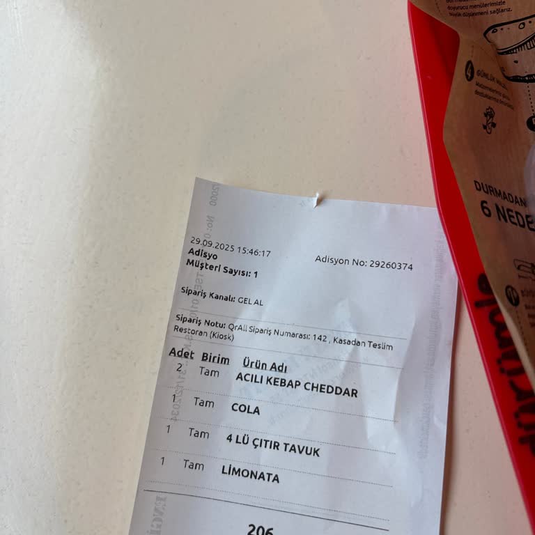 Dürümle Dürüm Siparişimde Yavaş Hizmet ve Eksik Sos Mağduriyeti Yaşadım