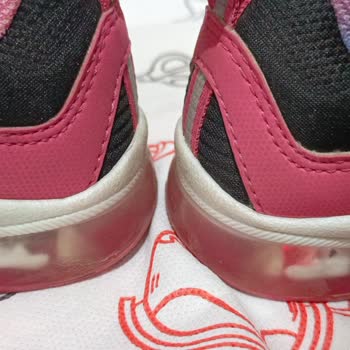 FLO’dan Aldığım Garantili Ayakkabı Hem Arızalı Hem Değişim Reddiyle Hayal Kırıklığı