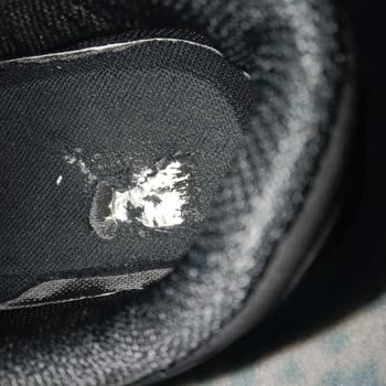 Üç Haftada Delinen Ayakkabı Ve Değişim Talebime Ret Cevabı