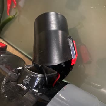 Aynı Noktadan İkinci Kez Kırılan Süpürge: Kalıcı Çözüm Bekliyorum