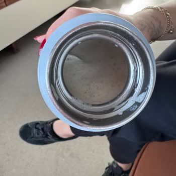 Satın Aldığım Termoslarda Kağıt Parçaları Çıktı, İade Ve Özür Bekliyorum