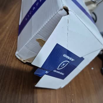 Kargom Açılmış Ve Poşeti Yırtık Teslim Edildi, Şube İlgisiz Kaldı