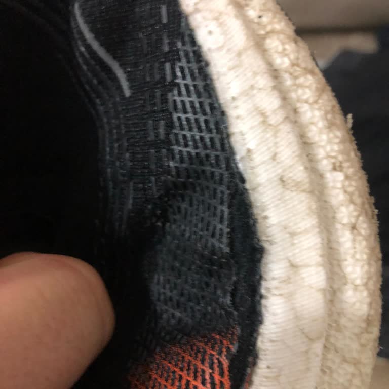 6 Ayda Parçalanan Ayakkabıya Garanti Reddi: Mağduriyetimin Giderilmesini İstiyorum