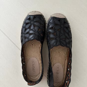 Kısa Sürede Açılan Dikişlere Rağmen Ayakkabı Değişimi Reddedildi