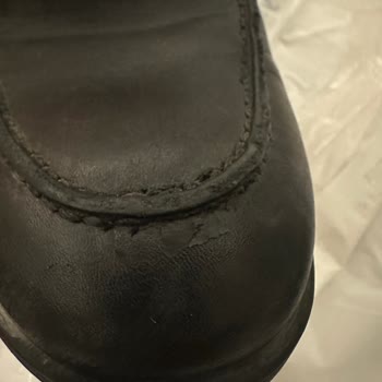 İki Günde Hasar Gören Ayakkabıma İade Reddi Yaşadım