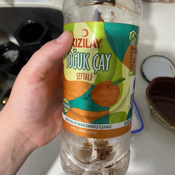 Kızılay Şeftalili Soğuk Çayda Çamurumsu Birikinti Ve Hayal Kırıklığı