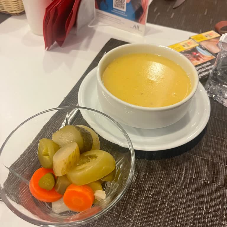 Ajet Uçuşunda Rötar, Kötü Konaklama ve Maddi Zarar Mağduriyeti