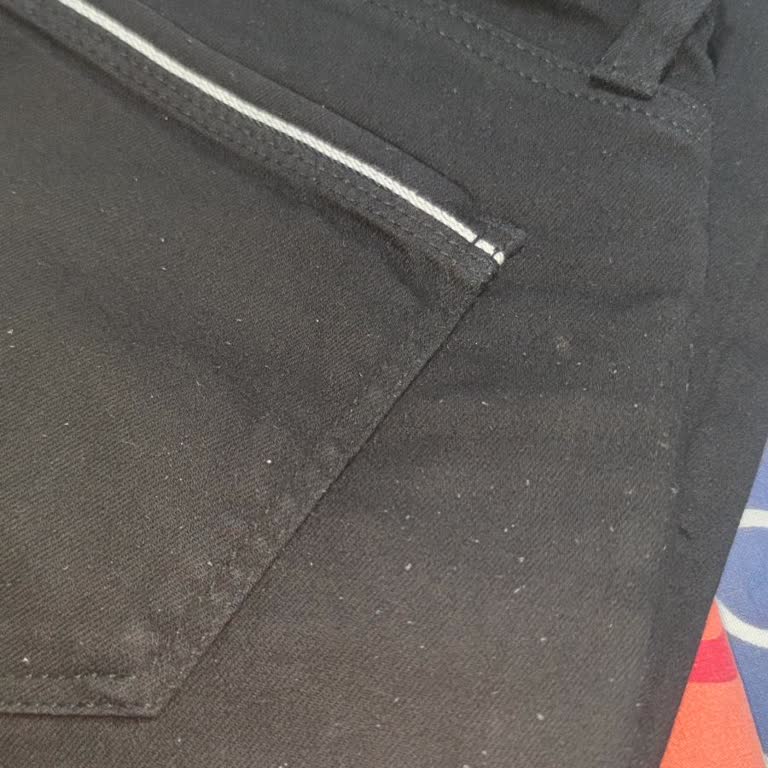 Van Avm Mavi Mağazasından Alınan Pantolonda Kısa Sürede Renk Solması Ve Tüylenme Sorunu