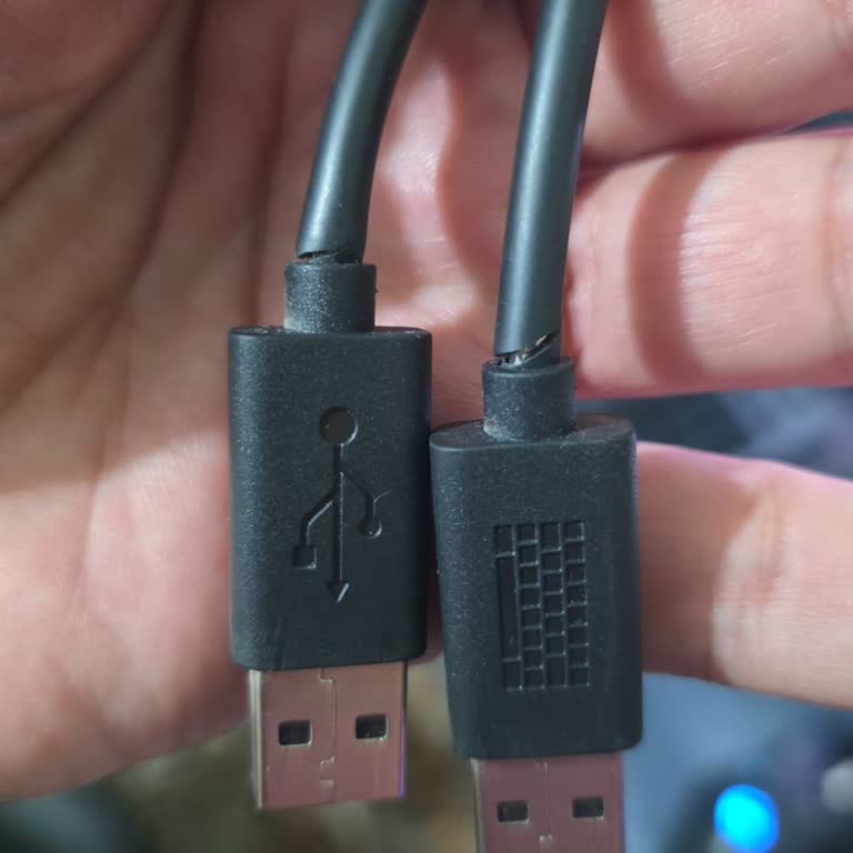 Logitech G815 Klavyemde Kısa Sürede Kablo Yırtılması Ve Hayal Kırıklığı