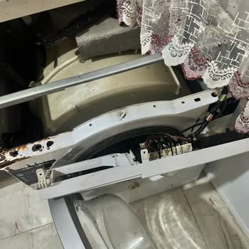 Servis Ücreti Alındı, Hizmet Sunulmadı: Mağduriyet Yaşıyoruz