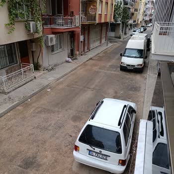 Altyapı Sonrası Yol Çukurları Ve Çamur Nedeniyle Mağduriyet Yaşıyoruz