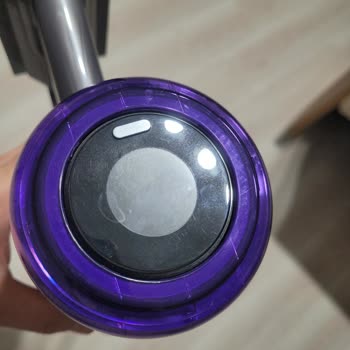 Dyson V12 Süpürgede Malzeme Kalitesi Ve Performans Sorunları
