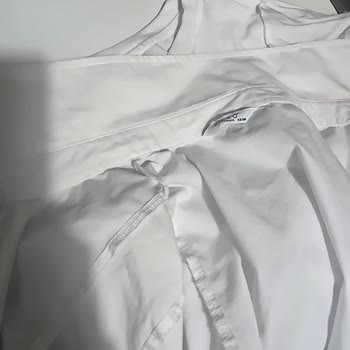 Domestos Kullanımı Sonrası Beyaz Kıyafetlerimin Rengi Kırmızıya Döndü