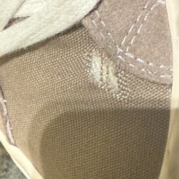 Yeni Giyilen Converse Ayakkabının Üst Kumaşı Kendiliğinden Yırtıldı, Çözüm Bekliyorum