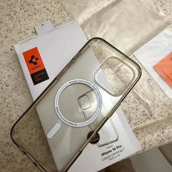 Sararmaya Dayanıklı Diye Alınan Spigen Kılıf Kısa Sürede Sarardı, İade Talebim Var