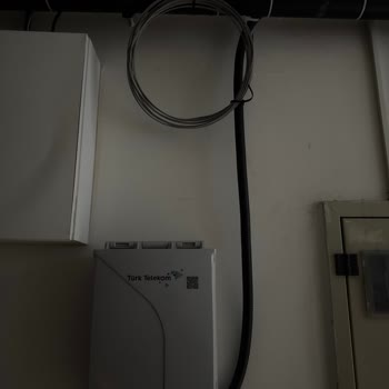 Çekilen Fiber Kablolar Hâlâ Bağlanmadı, Mağduriyetimiz Sürüyor