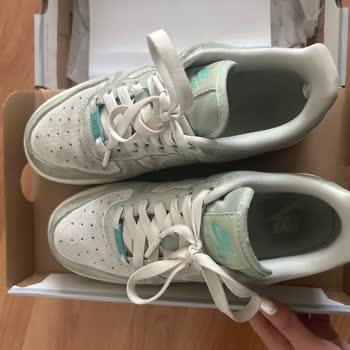Sneaks Up Kısa Sürede Yırtılan Ayakkabı İçin Garanti Reddi Mağduriyeti