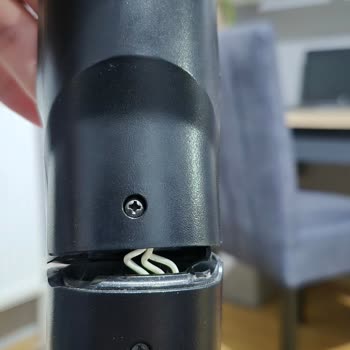 Philips Süpürge Teleskopik Boru Ucundaki Plastik Aparatın Kırılması Ve Ücretsiz Parça Talebi