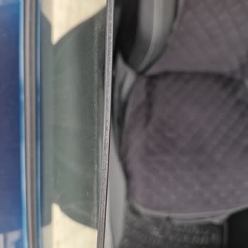 Peugeot 3008 Tavanında Tekrarlayan Boya Dökülmesi Ve Araç Değişim Talebi