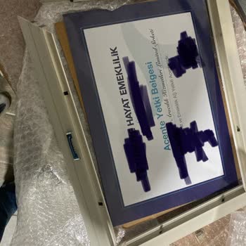 Kırık Teslim Edilen Kargo Ve DHL Müşteri Hizmetlerinin İlgisizliği