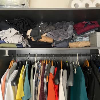 Çilek Black Serisi Mobilyalarda Sürekli Raf Ve Tabla Sarkması Yaşanıyor