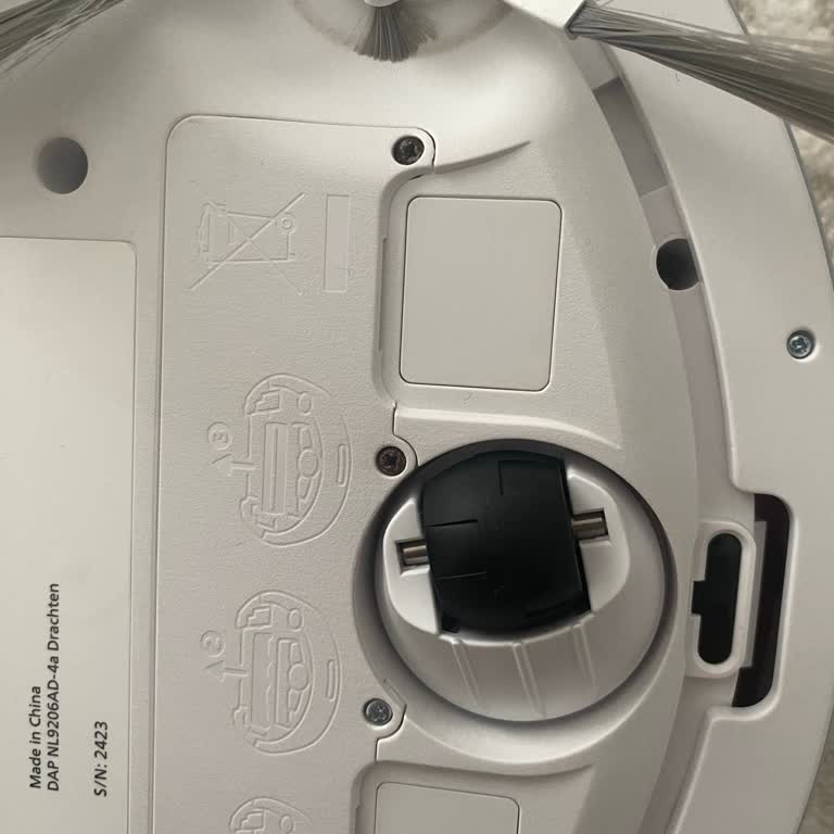 Yeni Alınan Robot Süpürgede Küflü Vida Şoku: Değişim Talebimiz Var