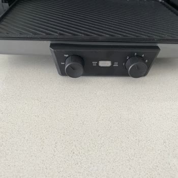 Bosch Tost Makinesinin Alt Kısmı Pişirmiyor Üst Kısmı Kızartıyor