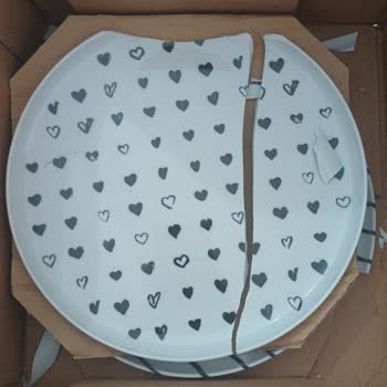 Kütahya Porselen Kırık Gönderilen Kahvaltı Takımı Ve Müşteri Hizmetlerine Ulaşamama Mağduriyeti