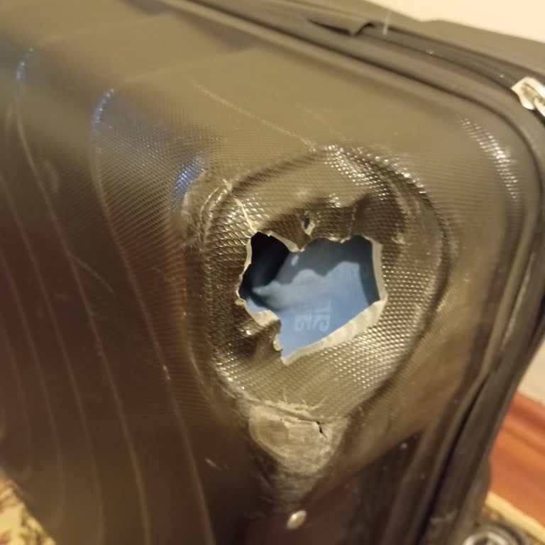 Pierre Cardin Giyim Valiz Şikayeti