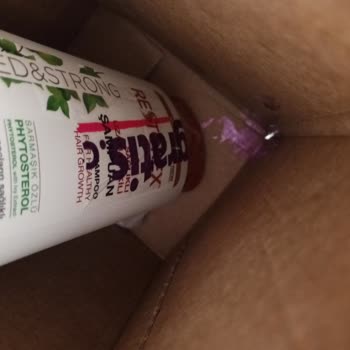 Kırık Oje Ve Hasarlı Ürünler: İade Veya Yeniden Gönderim Talebi