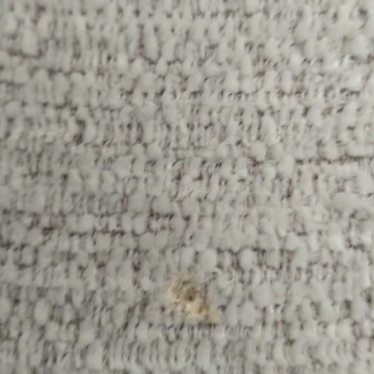 Yanlış Ve Kusurlu Koltuk Teslimatıyla Mağduriyet Yaşadım