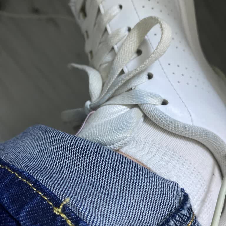 Yeni Alınan Pantolonun Renk Vermesi Ve Müşteri Hizmetlerine Ulaşılamaması