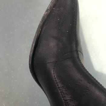 Stradivarius Botlar Kısa Sürede Deforme Oldu, Müşteri Hizmetlerine Ulaşamıyorum