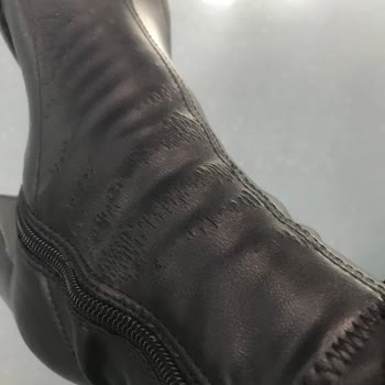 Stradivarius Botlar Kısa Sürede Deforme Oldu, Müşteri Hizmetlerine Ulaşamıyorum