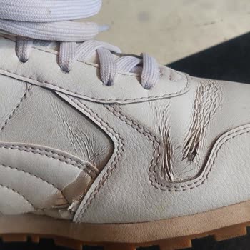 Kısa Sürede Deforme Olan Puma Ayakkabı İçin Değişim Talebi