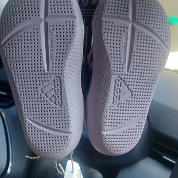 Adidas Mağazasında Çocuk Sandaletinin Değişimi İçin 5 Aydır Çözüm Bulamıyoruz