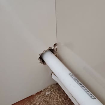 DemirDöküm Kombi Montajında Hasar Ve Kalıcı Çözüm Eksikliği