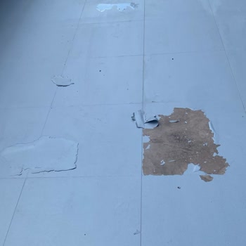 Epoksi Zemin Boyası 7 Günde Söküldü, Garanti Kapsamında Çözüm Sunulmadı