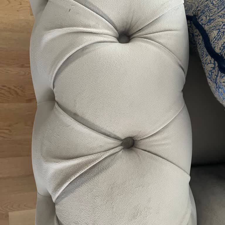 Koltuklarda Oluşan Lekeler İçin Tepe Home’dan Çözüm Bekliyorum