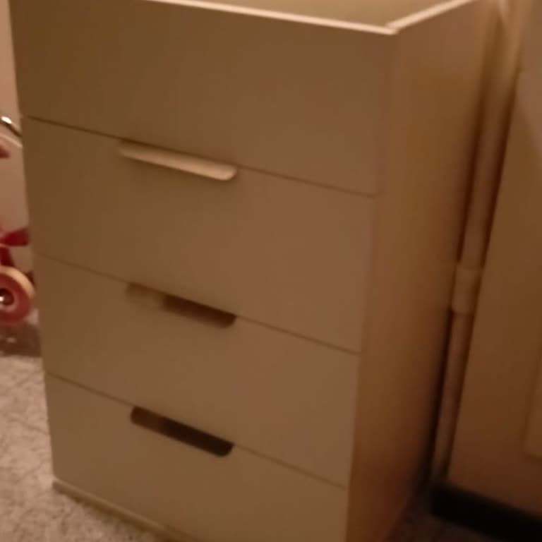 Evmoda Maltepe Şubesinden Alınan Koltuk Ve Şifonyerler İki Aydır Teslim Edilmiyor